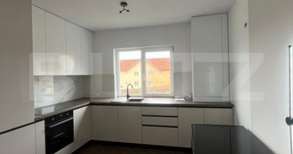 Casă tip duplex, 3 dormitoare, S&acirc;ncrai