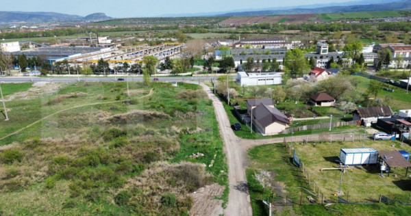 Teren extravilan de vanzare, 2.700 mp - zona Cristur