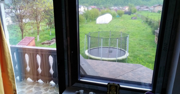 Casa 5 camere,3 bai,garaj,1800mp,Rasnov,Brasov