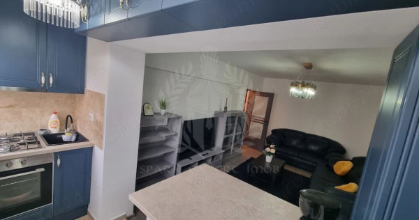 //3 CAMERE//BULEVARDUL REPUBLICII//