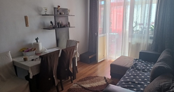 Apartament 3 camere in zona ostroveni 52 mp2