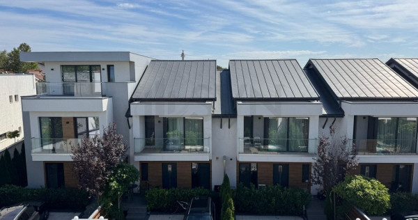 Vile Exclusiviste Langa Lac l Complex Rezidential