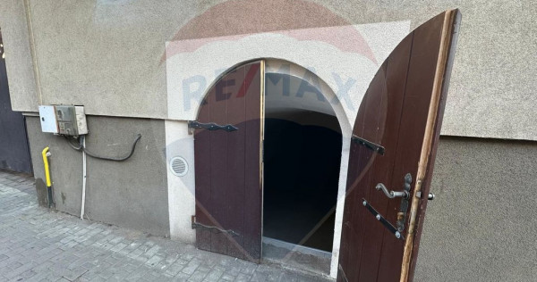 Zona Orasul Vechi- SPATIU COMERCIAL