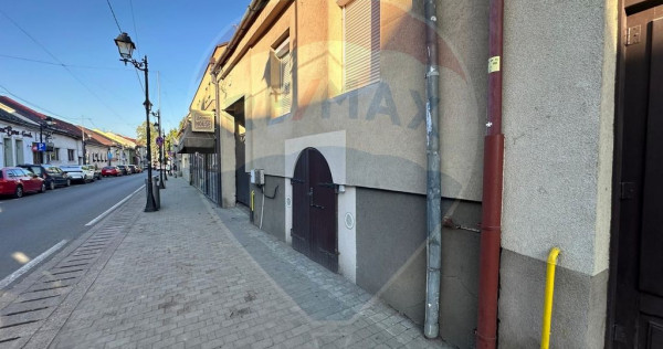 Zona Orasul Vechi- SPATIU COMERCIAL