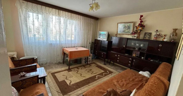 Apartament 2 camere decomandat, Micro 19, izolat, liber