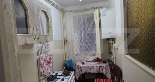 Apartament cu 2 camere, 33.50 mp, semidecomandat, zona Micro