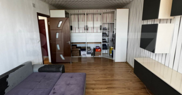 Apartament 3 camere, 72 mp, zona Soarelui