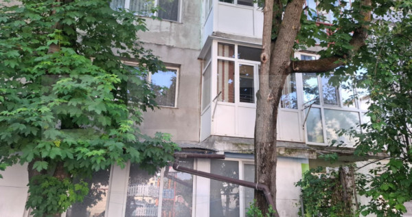 Apartament de vanzare, 50 mp, etaj 1, zona Central