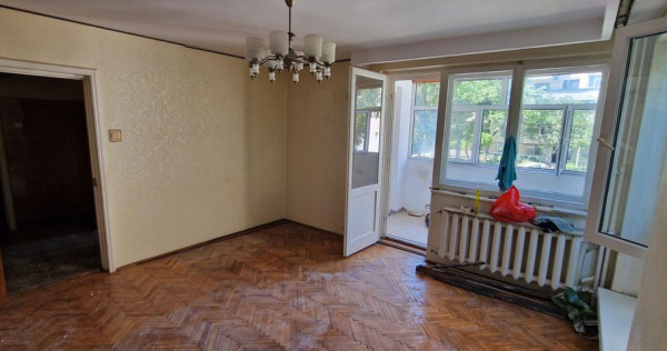 Tomis 2 apartament 3 camere decomandate, garaj si loc de ...