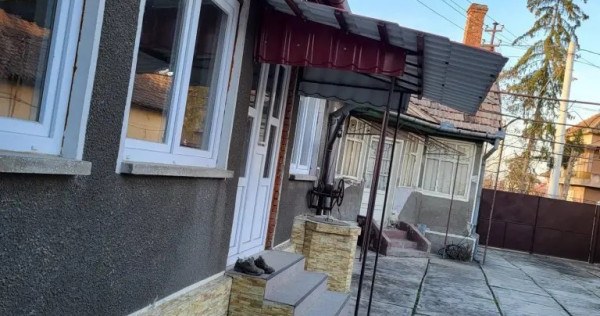 V&acirc;nd casa &icirc;n loc. Ineu