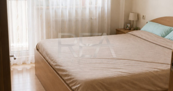 4 camere Chișinău decomandat, parcare, an 1981, 86 mp