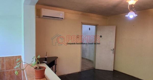 3 Camere Piata Straduintei | 66 mp | Necesita Renovare