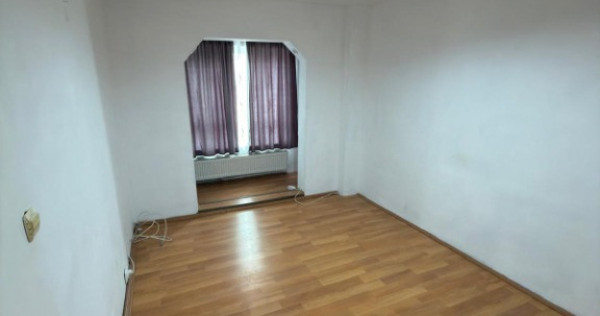 Apartament 3 camere Ramnicu Sarat Bulevardul 1 Decembrie