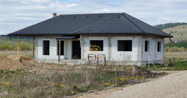 Casa familiala la rosu (Lazarea, jud. Harghita)