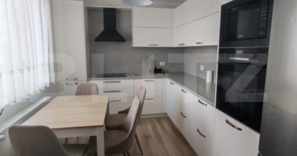 Apartament 3 camere de vanzare cu parcare inclusa, zona Subc