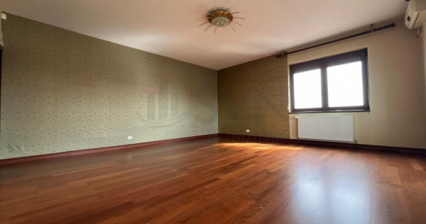 Apartament 6 Camere l Spatios l Sisesti