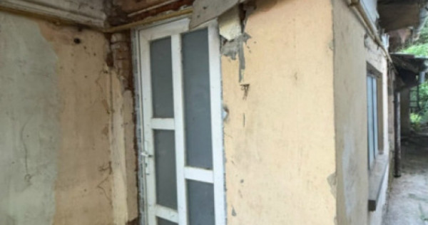 Casă demolabilă, 76.21 mp, teren 287.50 mp, zona Catargiu