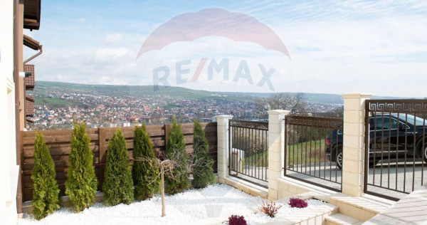 Casa de inchiriat cu piscina, Gruia