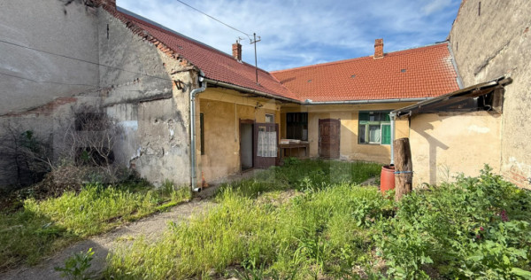 Casă Centrală | 100 mp utili + Curte | Ideală pentru Afac