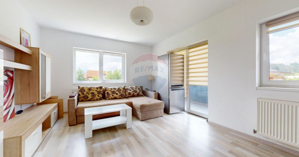 Apartament cu 2 camere de v&acirc;nzare S&acirc;npetru, cu loc de p...