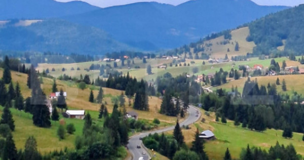 Teren de vanzare Piatra Fantanele