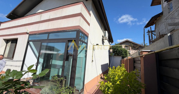 Casa de vanare , 4 camere , mobilat utilat