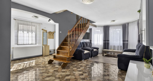 Casă primitoare P+M de v&acirc;nzare &icirc;n Pecica &ndash; construcție 2014