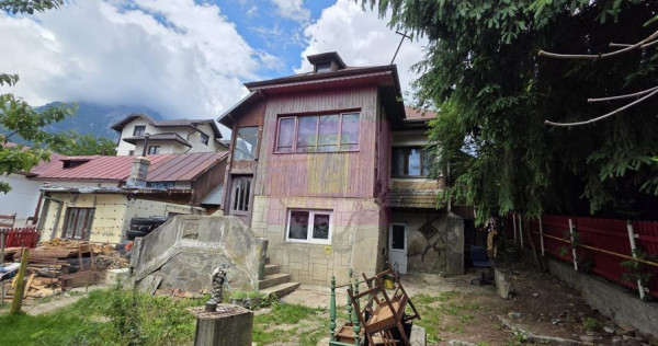 Casa batraneasca cu teren de vanzare in Busteni