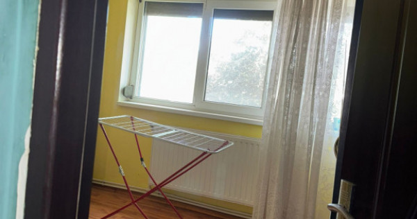 Etaj 1. Apartament 4 camere, confort 1 decomandat, zona Plan