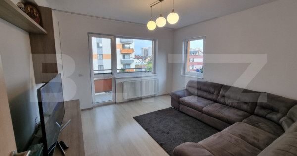 Apartament 3 camere zona Coresi | Loc de parcare | Complet m