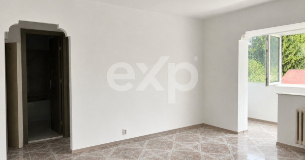 Apartament cu 2 camere de v&acirc;nzare etaj 1, Aleea Electricien