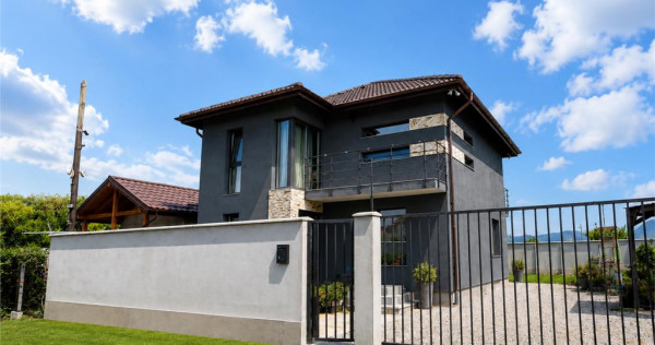 Resedinta stil, 3 dormitoare, sistem termic in pardoseala, t