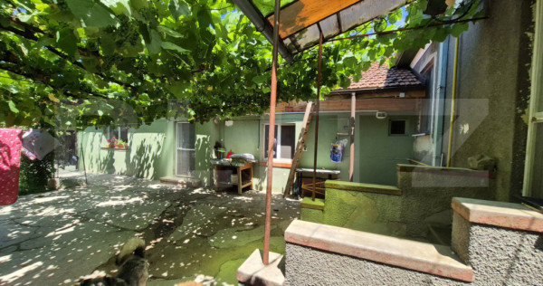 Casa cu 3 dormitoare de vanzare, 95 mp, teren 584 mp, zona C