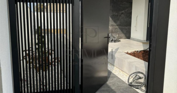 Duplex modern - asfalt - living mare - bucatarie inchisa
