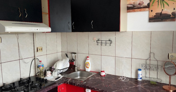 Apartament 2 camere, semidecomandat, zona centrala