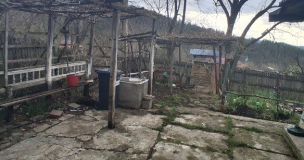 Casa 3 camere la tara,zona munte,Gavanele,Buzau