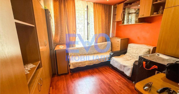 Camera de camin, etaj 2, mobilatautilata, baie proprie, zona