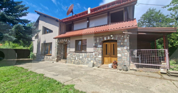 Casa spatioasa in Valcele, aproape de natura, teren 4500 mp