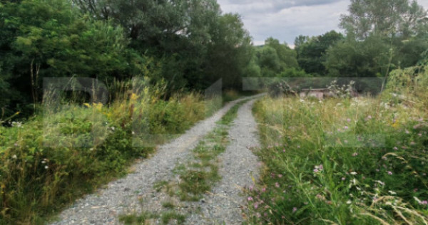 Teren de v&acirc;nzare &ndash; 20 ari, zona Sigmir