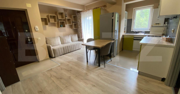 Apartament 3 camere, etaj 2, parcare, bloc cu lift, zona Edg