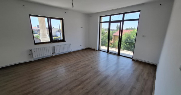 Inchiriez apart 4 camere Parneava - Str. Oituz ID:45325