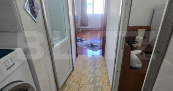 Garsoniera de vanzare, 24 mp, etaj 3, zona Micro 12