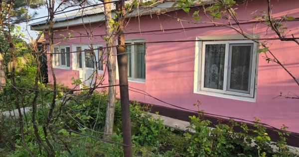 Casă cu 4 camere, mobilată, Mosteni, 35000 EUR