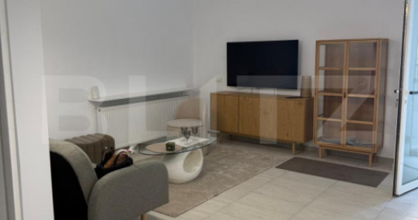Apartament 2 camere, 60 mp, decomandat, zona Complex