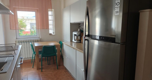 Republicii, 2 camere, decom., etaj 1