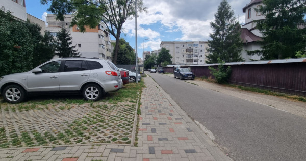 &Icirc;ntre Arena Mall și Școala Mihai Drăgan-3 camere/76 mp u