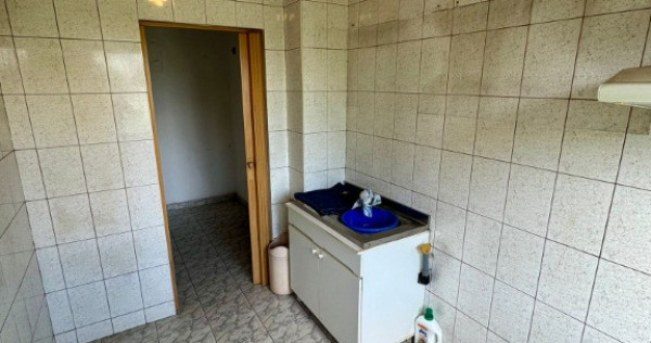 Particular - vand apartament 3 camere / Bd Alex Obregia