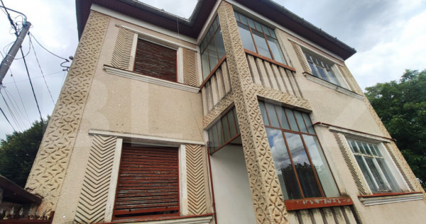 Casa de vanzare, 176 mp, 11 ari teren, Gheorghe Baritiu