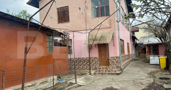 Casa individuala P+1, 137 mp, teren 304 mp, zona Micro 11