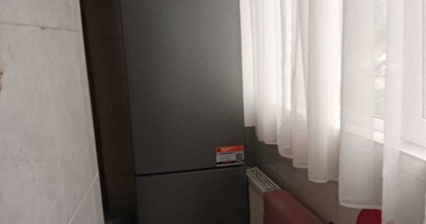 Apartament 2 camere zona Codrul Cosminului,